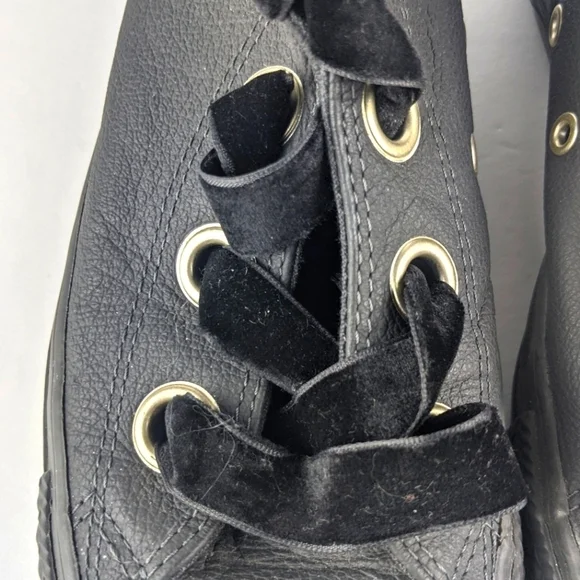 Chuck Taylor All Star Big Eyelets Leather High Top Sneaker Women's 6 Black - Picture 6 of 8